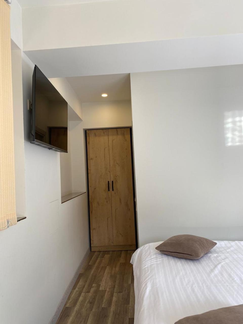 Taniqinn Dilijan Hotel Exterior photo